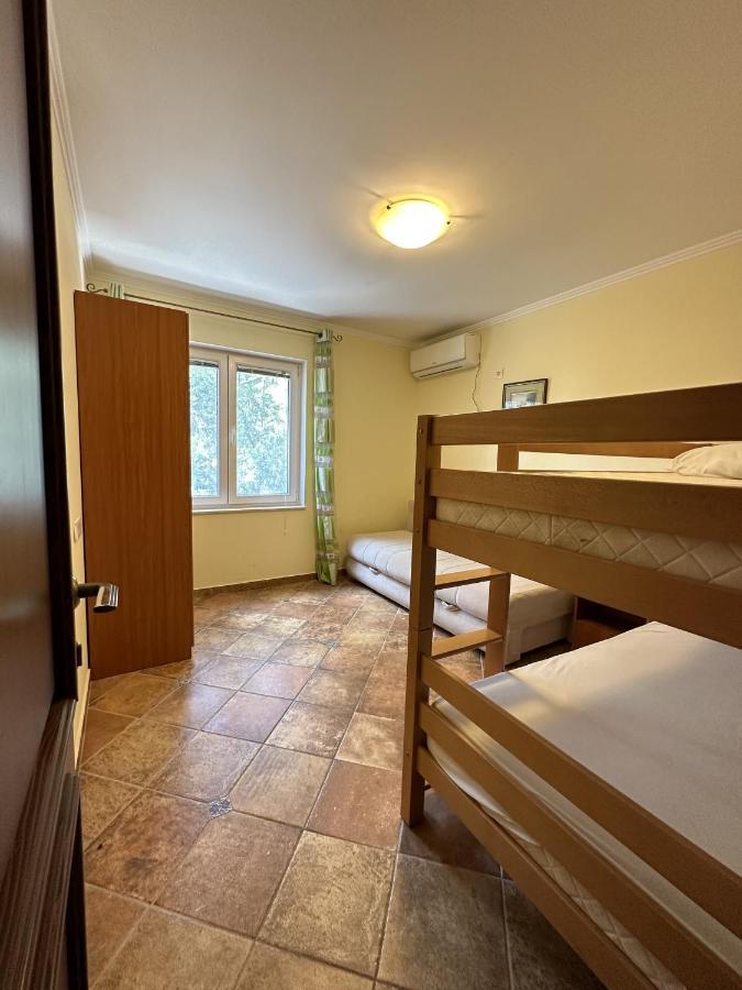 Apartment Villa Elena Бар Екстер'єр фото
